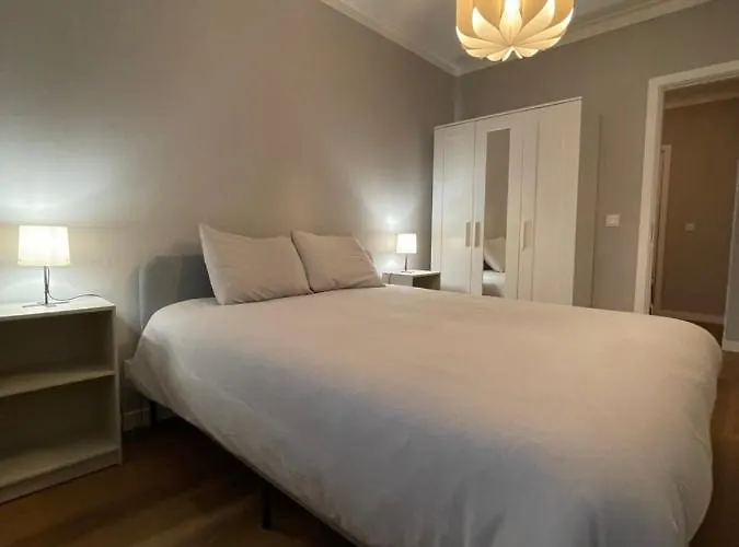 Lindo Em Gaia Ao Lado Bodegas * Вила-Нова-ди-Гая