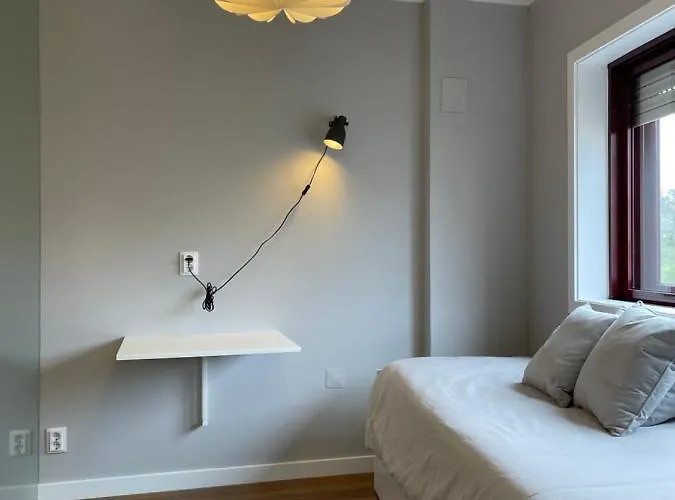 Lindo Em Gaia Ao Lado Bodegas Daire *