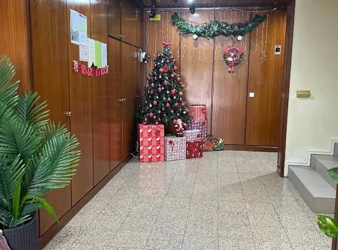 Lindo Em Gaia Ao Lado Bodegas